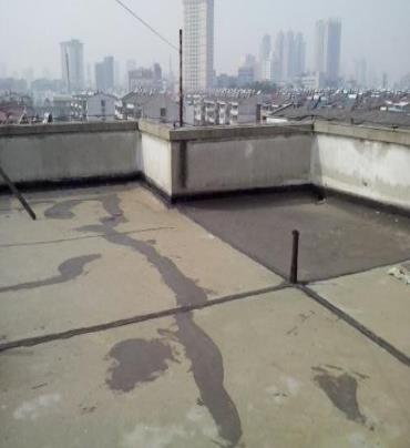 通榆漏水维修 楼顶漏水是什么原因，楼顶漏水维修方法是什么?